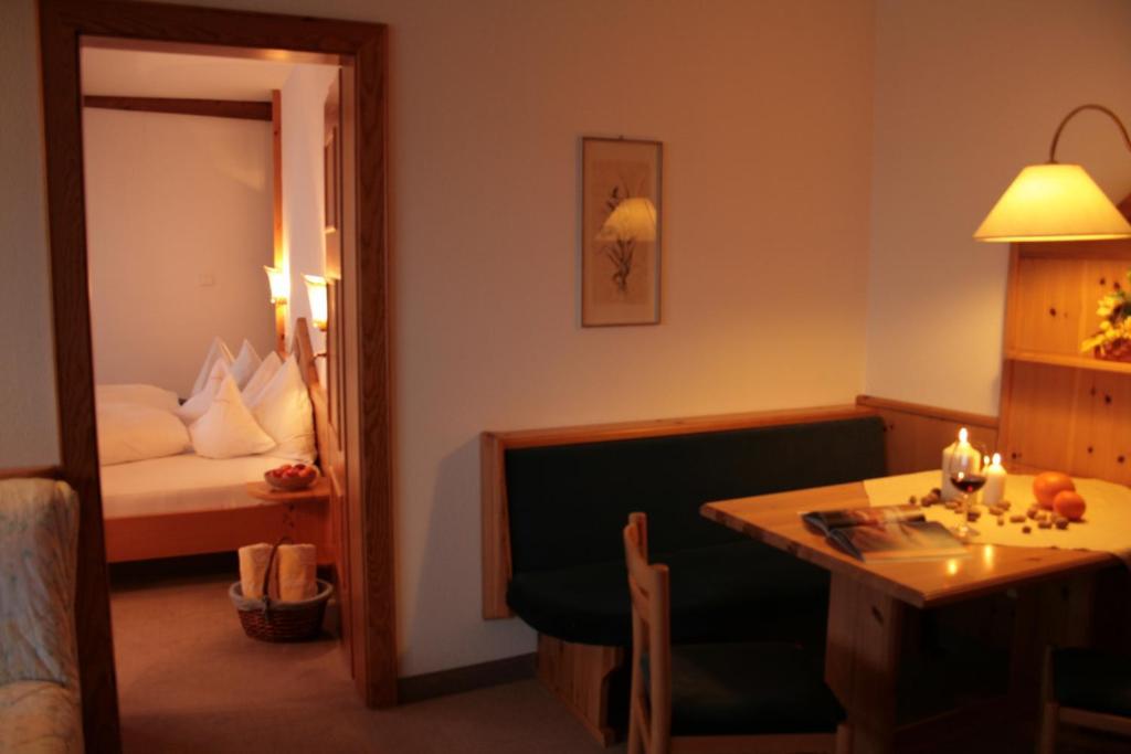 Hotel Am Hang Soprabolzano Habitación foto