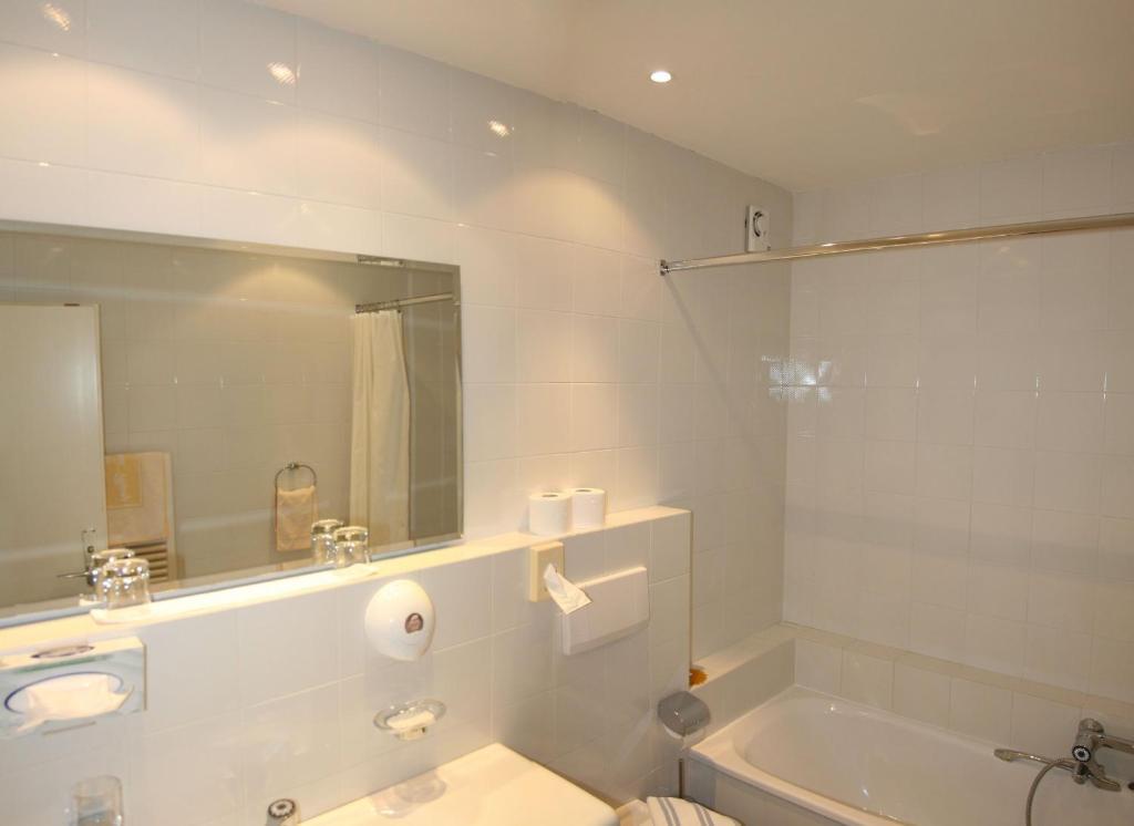 Hotel Am Hang Soprabolzano Habitación foto